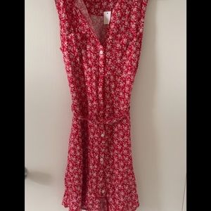 NWT button up red/ white floral summer dress with tie for waist size Medium